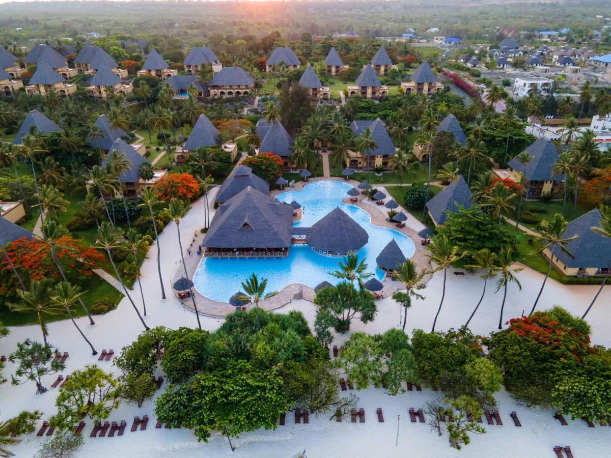 Neptune Pwani Beach Resort & Spa Zanzibar Kiwengwa  Exterior photo