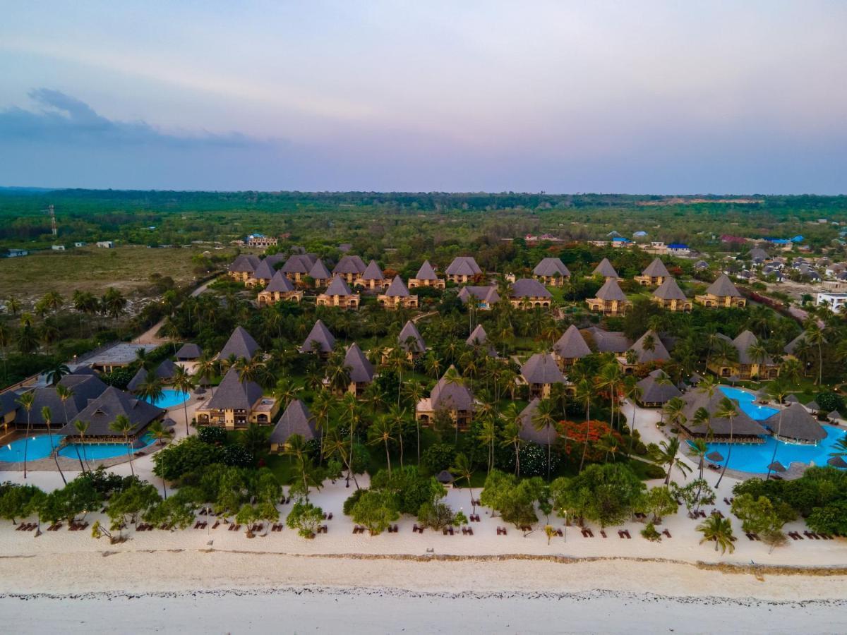 Neptune Pwani Beach Resort & Spa Zanzibar Kiwengwa  Exterior photo