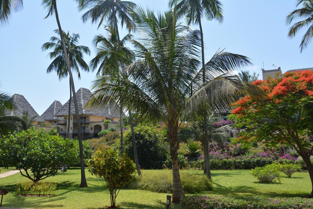 Neptune Pwani Beach Resort & Spa Zanzibar Kiwengwa  Exterior photo